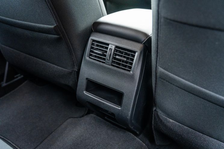 Mitsubishi Outlander v Volkswagen Tiguan Allspace v Honda CR-V comparison