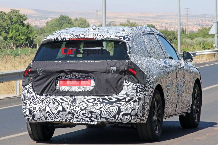 Ford Edge/Endura replacement, possible Fusion Active spied testing
