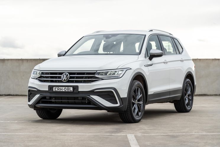 Mitsubishi Outlander v Volkswagen Tiguan Allspace v Honda CR-V comparison