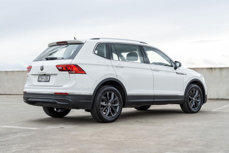Mitsubishi Outlander v Volkswagen Tiguan Allspace v Honda CR-V comparison