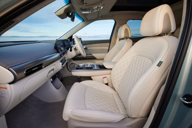 2023 Genesis GV60