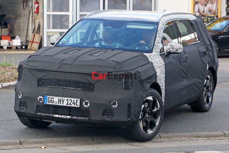 2024 Kia Sorento facelift spied | CarExpert