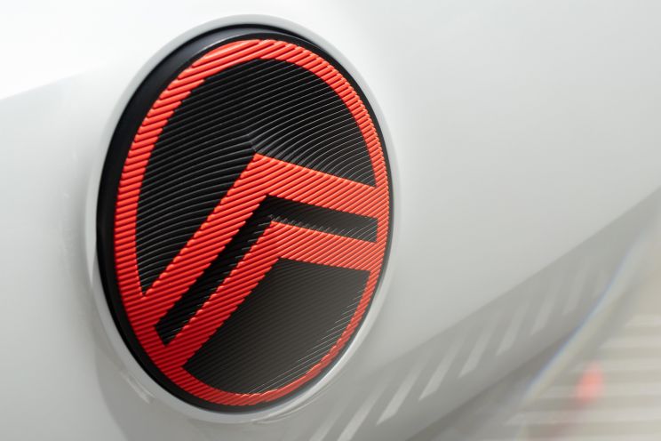 Citroen returns to its roots with new logo