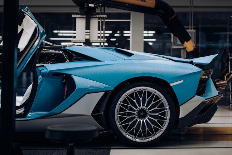 Lamborghini Aventador production officially ends