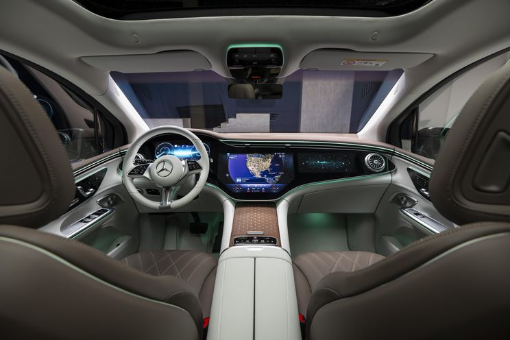 2023 Mercedes-Benz EQE SUV revealed