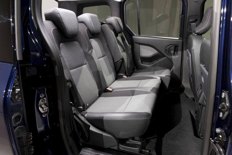 Renault Kangoo E-Tech EV people-mover revealed