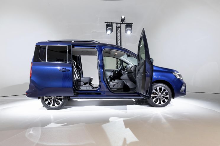 Renault Kangoo E-Tech EV people-mover revealed