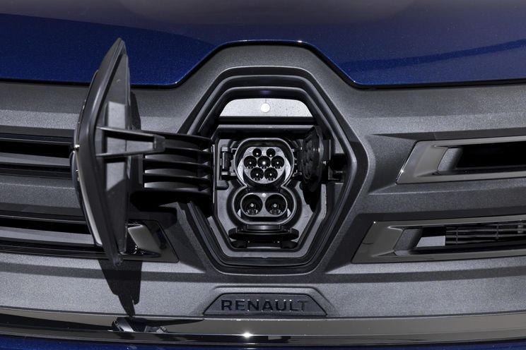 Renault Kangoo E-Tech EV people-mover revealed