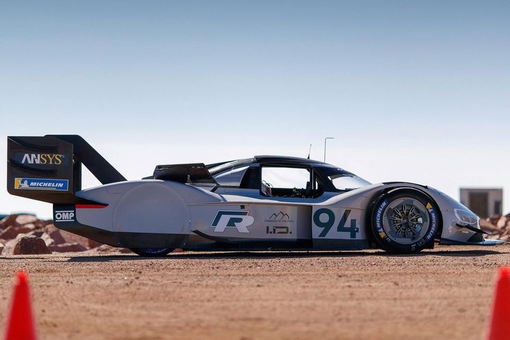 Volkswagen R will be electric by 2030 - report