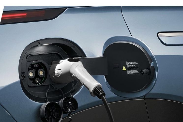 2023 BYD Frigate 07 PHEV detailed, not for Australia