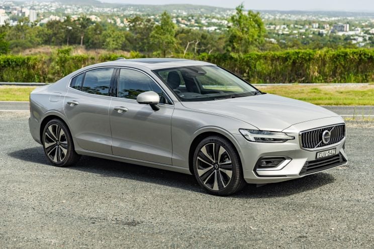  Volvo launching six EVs by 2026, including two sedans - report 