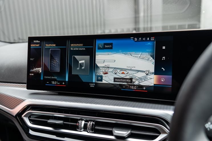 2023 BMW 320i