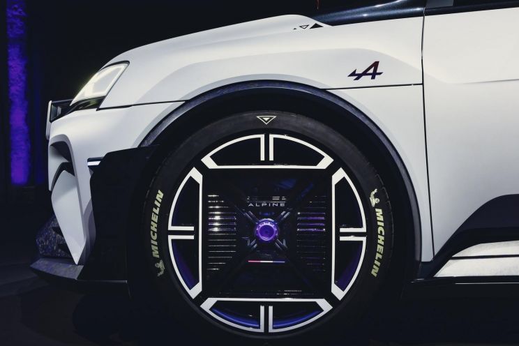Alpine A290 electric car will have McLaren F1-style interior