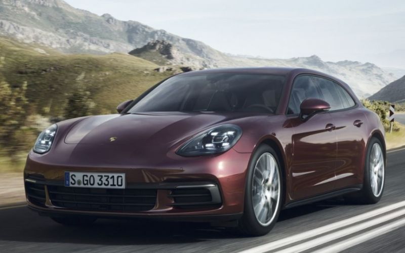 2020 Porsche Panamera 4 E-HYBRID SPORT TURISMO four-door wagon