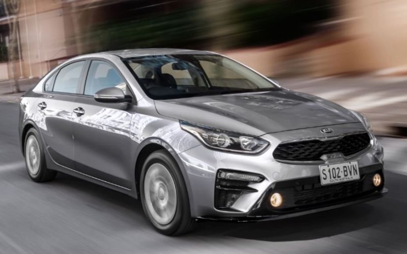 2019 Kia Cerato SPORT+ SAFETY PACK four-door sedan Specifications ...