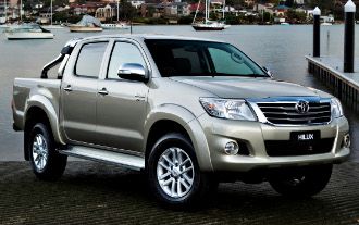 2013 Toyota HiLux SR5 (4x4)