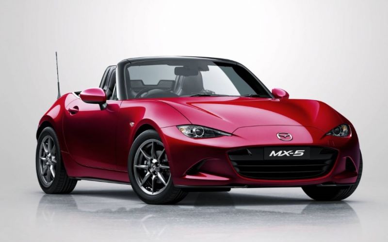 2018 Mazda MX-5 RF two-door convertible Specifications ...