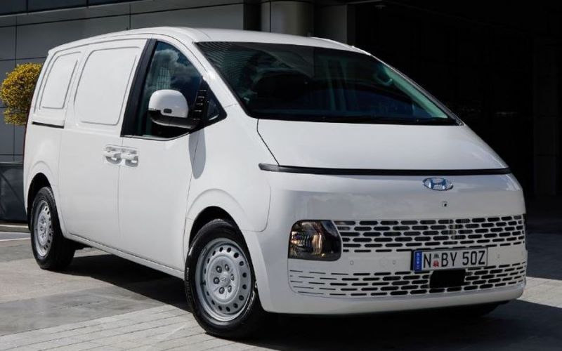 2022 Hyundai Staria LOAD 5S 2.2D LIFTBACK
