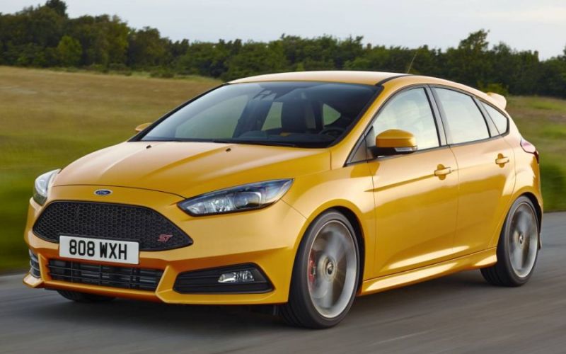 2018 Ford Focus ST2 (5 YR) five-door hatchback Specifications | CarExpert