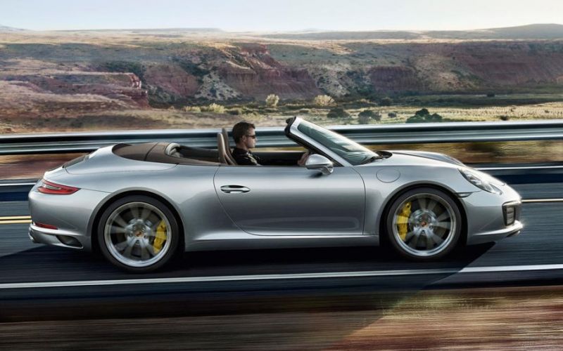 2018 Porsche 911 CARRERA S