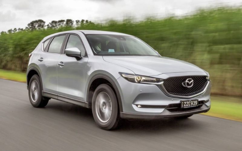 2018 Mazda CX-5 TOURING (4x4) (5YR) four-door wagon Specifications ...