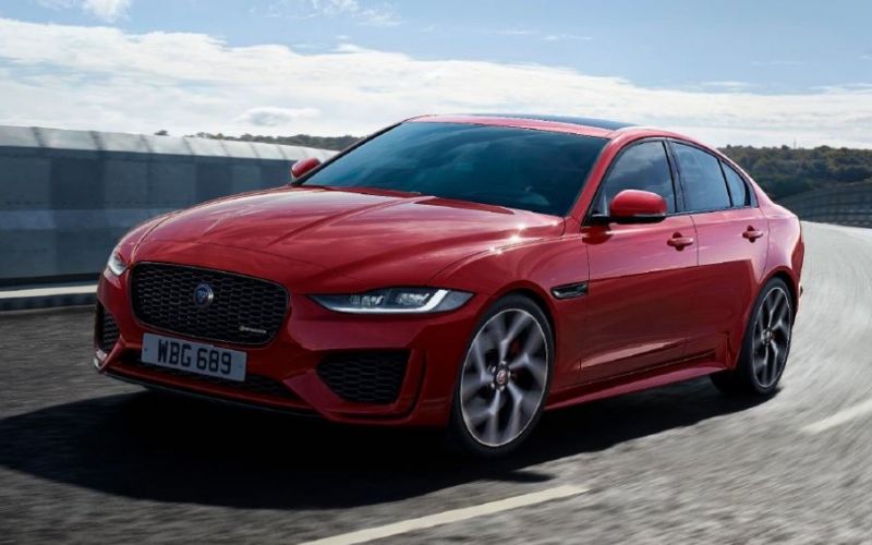 2019 Jaguar XE P300 R-DYNAMIC SE (221kW)