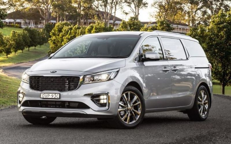 Kia carnival 2020 года