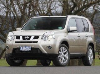 2014 nissan x trail st