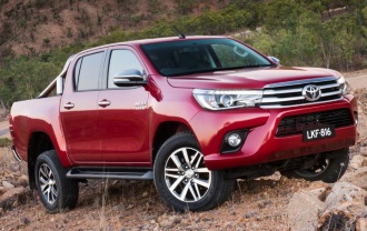 2017 Toyota HiLux SR5 (4x4) Dual Cab Utility Specifications | CarExpert