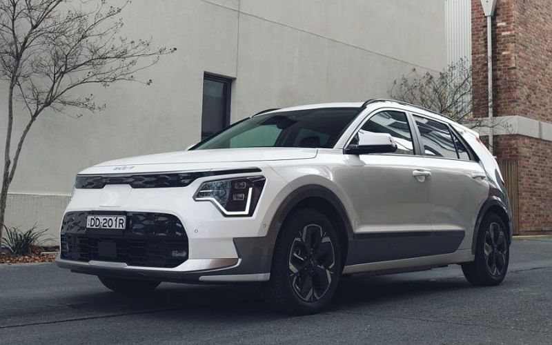 2022 Kia Niro HEV GT-LINE BLK C PILLAR (HYB)