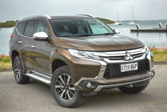 2016 Mitsubishi Pajero Sport GLS (4x4) 7 SEAT