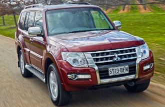 2017 Mitsubishi Pajero GLX LWB (4x4)