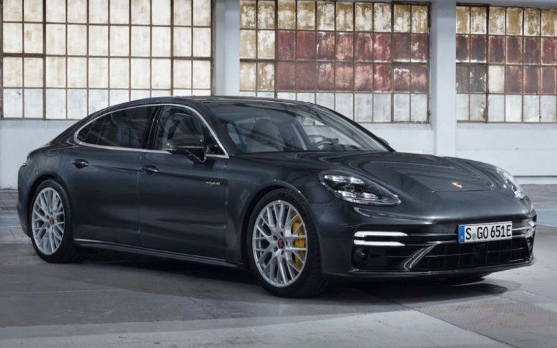 2022 Porsche Panamera BASE MODEL