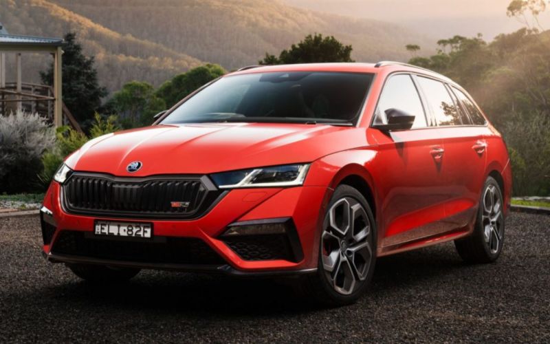 2022 Skoda Octavia RS four-door wagon Specifications | CarExpert