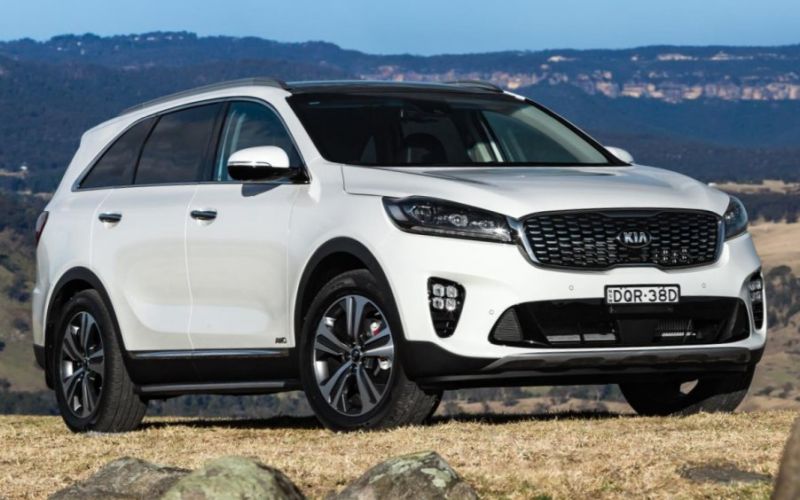 2018 Kia Sorento GT-LINE (4x4) four-door wagon Specifications | CarExpert