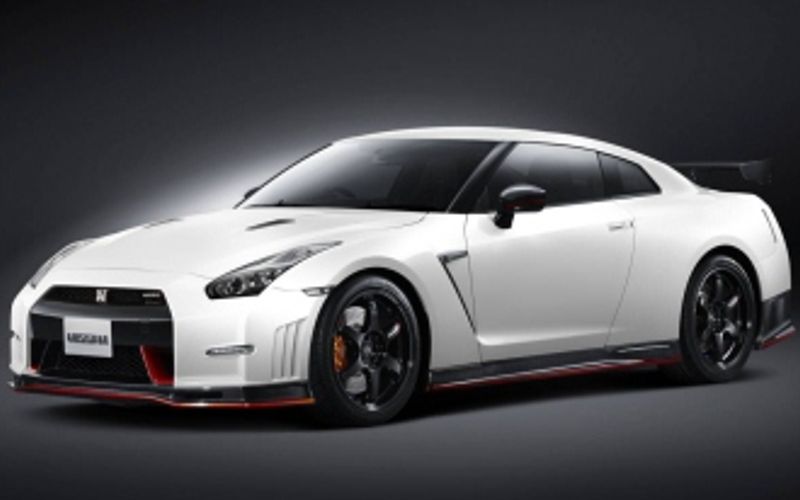 14 Nissan Gt R Black Edition Two Door Coupe Specifications Carexpert