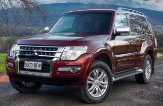 2017 Mitsubishi Pajero EXCEED LWB (4x4)