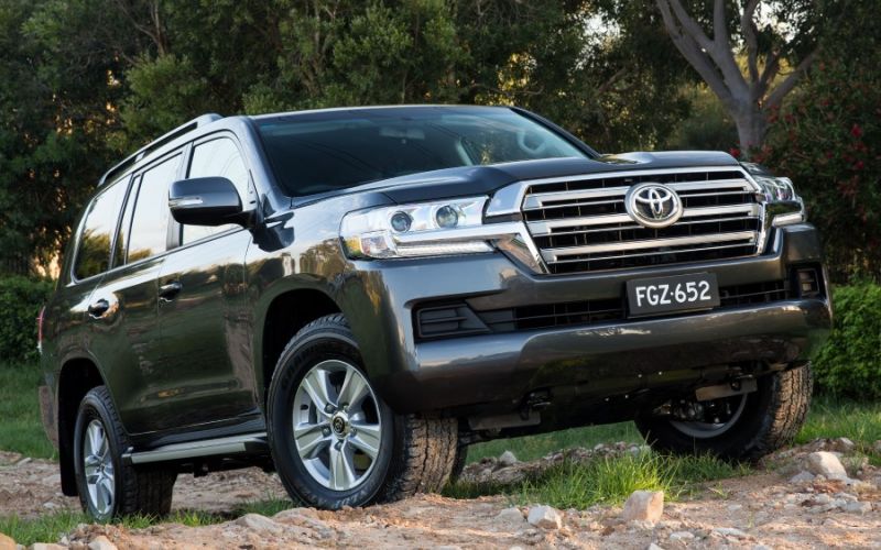 2020 Toyota LandCruiser LC200 GXL (4x4) four-door wagon Specifications ...