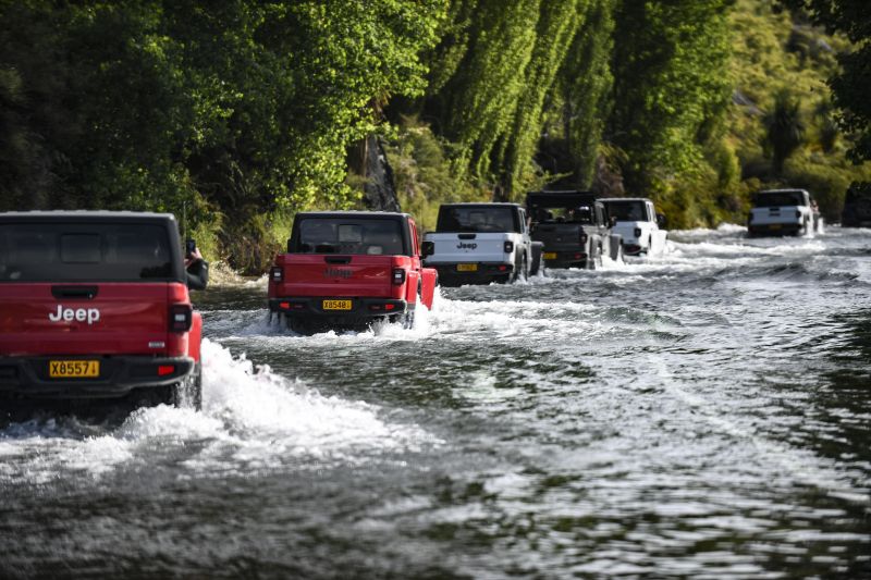 Jeep seriously investigating 'super-duper' electric off-roader