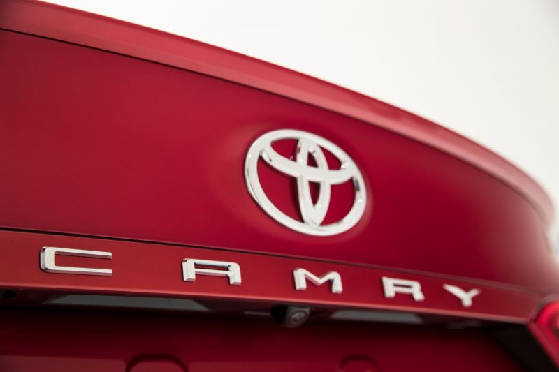 2020 Toyota Camry price and specs