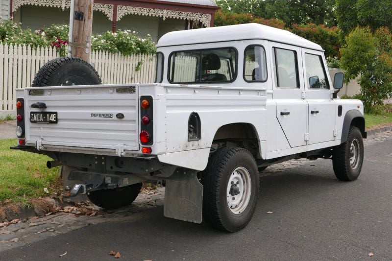 What would a Land Rover Defender ute look like?