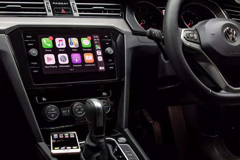 Can't go without Apple CarPlay or Android Auto? Survey says you're not alone