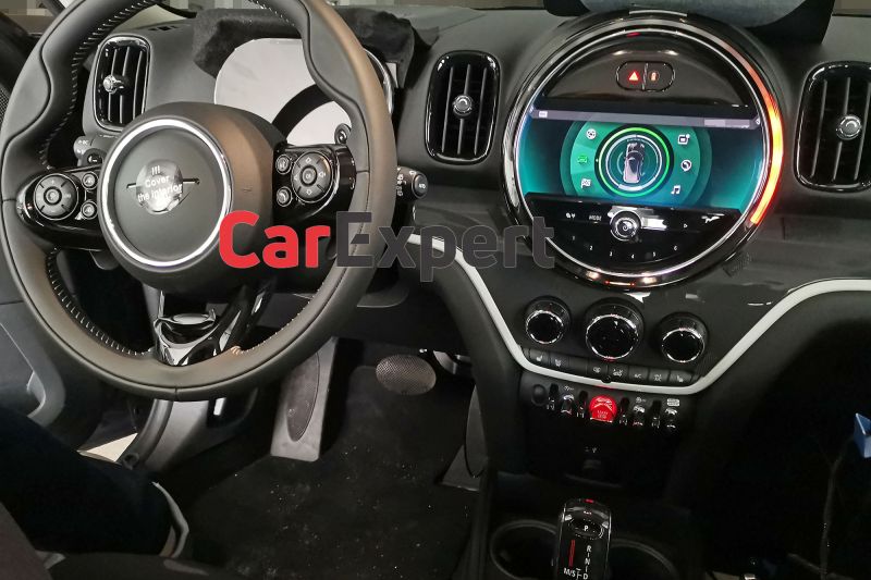 2021 Mini Countryman facelift spied