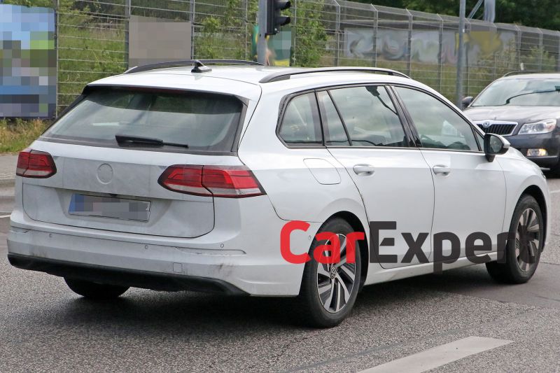 2021 Volkswagen Golf wagon spied