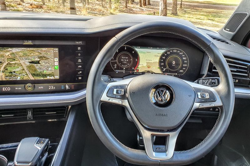 Volkswagen Touareg: Discover Premium, Innovision Package