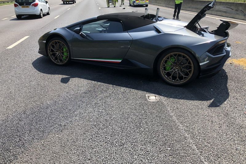 Lamborghini totalled 20 minutes after leaving dealership