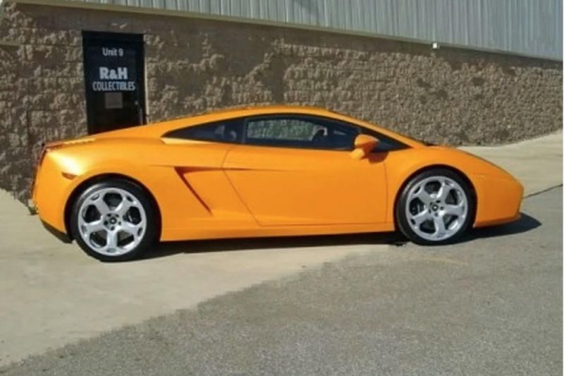 Man turns his Lamborghini into a...Mustang?