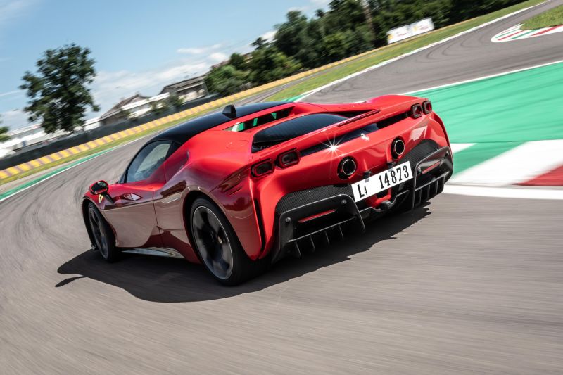 Ferrari doesn't care about autonomous cars, says CEO