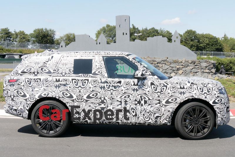 2022 Range Rover spied