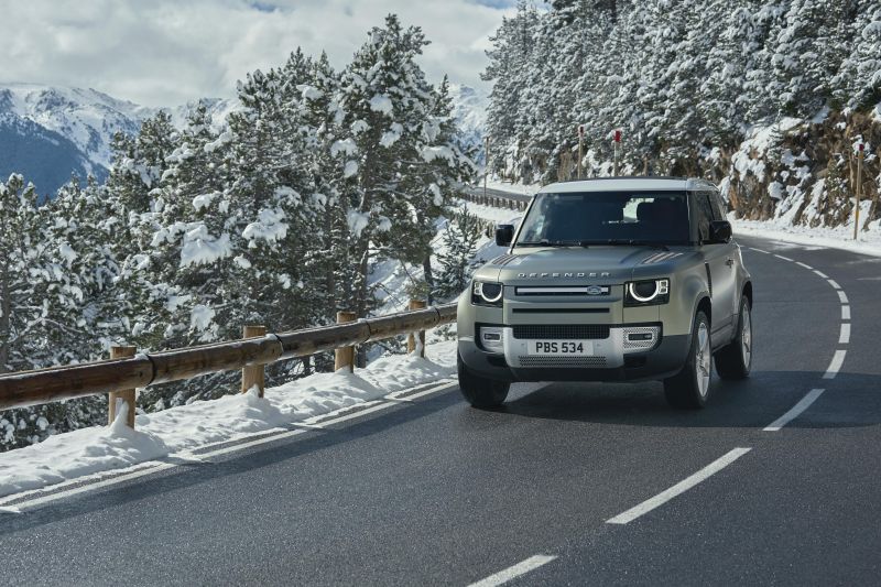2020 Land Rover Defender 110 price and specs